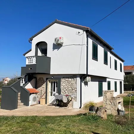 Tiziana Appartement *